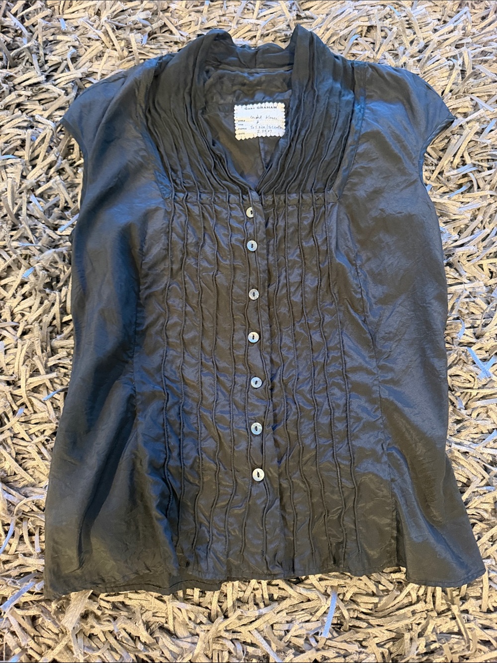 Women's Black Pleated Button-Front Shirt - Classic Tailored Style